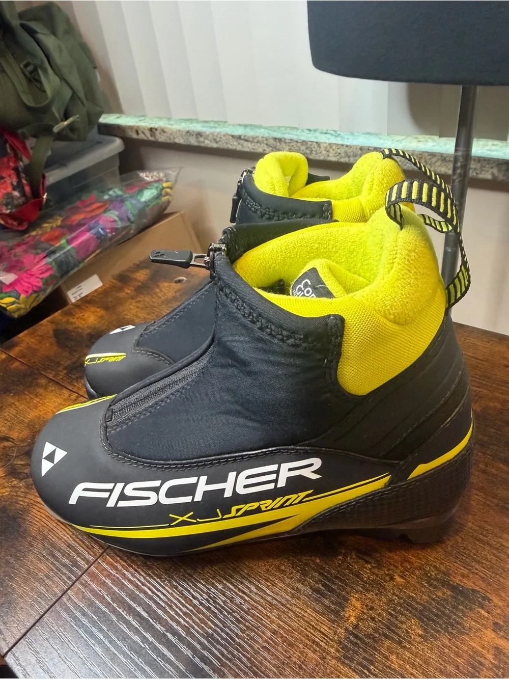 Fischer XJ Sprint junior cross-country ski boots black yellow Size EU36